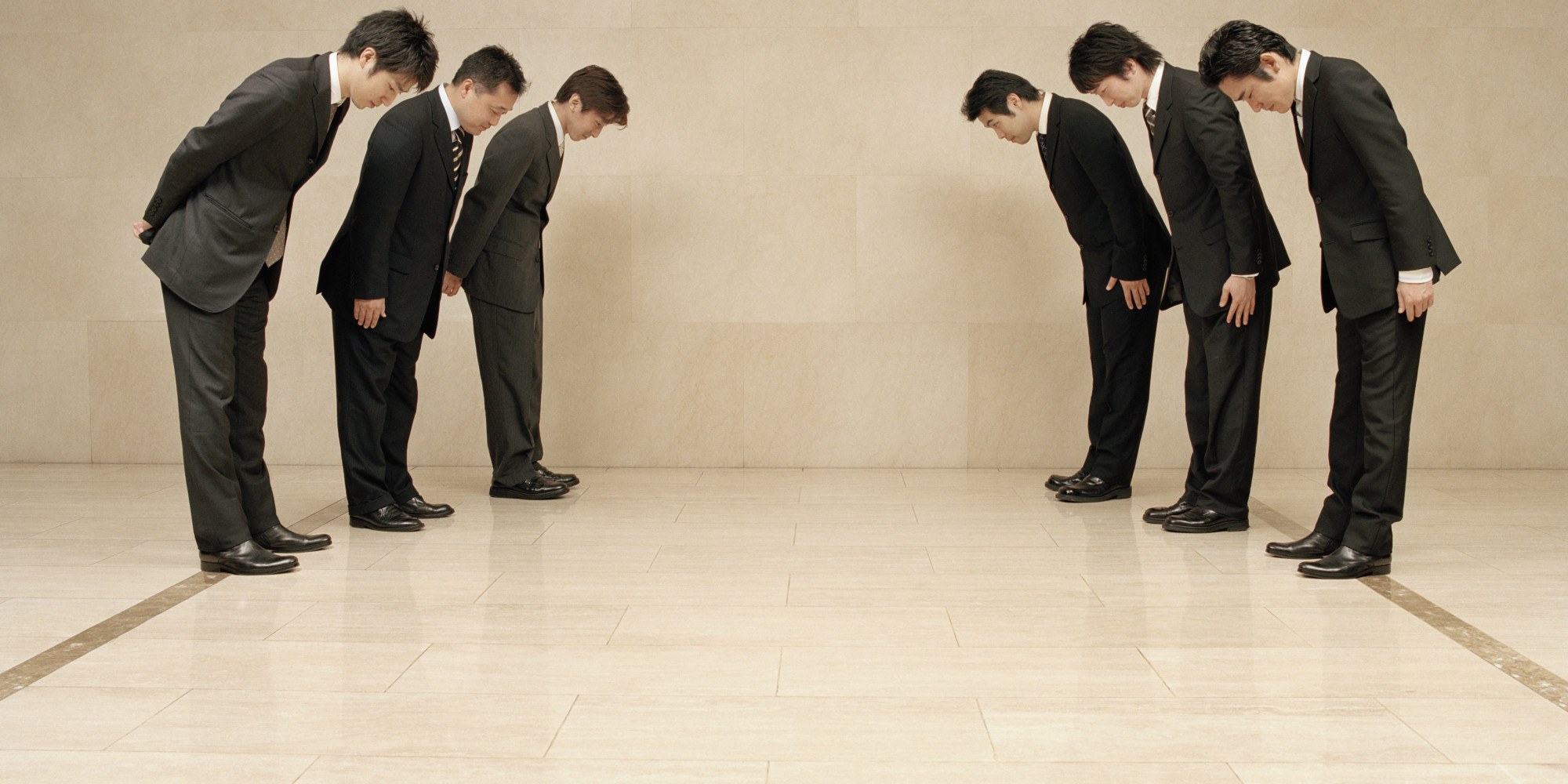 TÌM HIỂU VĂN HÓA CÚI CHÀO CỦA NGƯỜI NHẬT TRƯỚC KHI SANG NHẬT