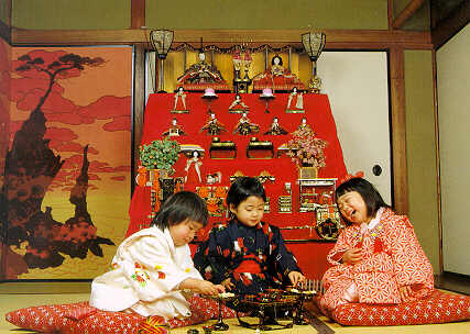 Lễ hội búp bê Hina matsuri – Ngày vui của trẻ em Nhật Bản